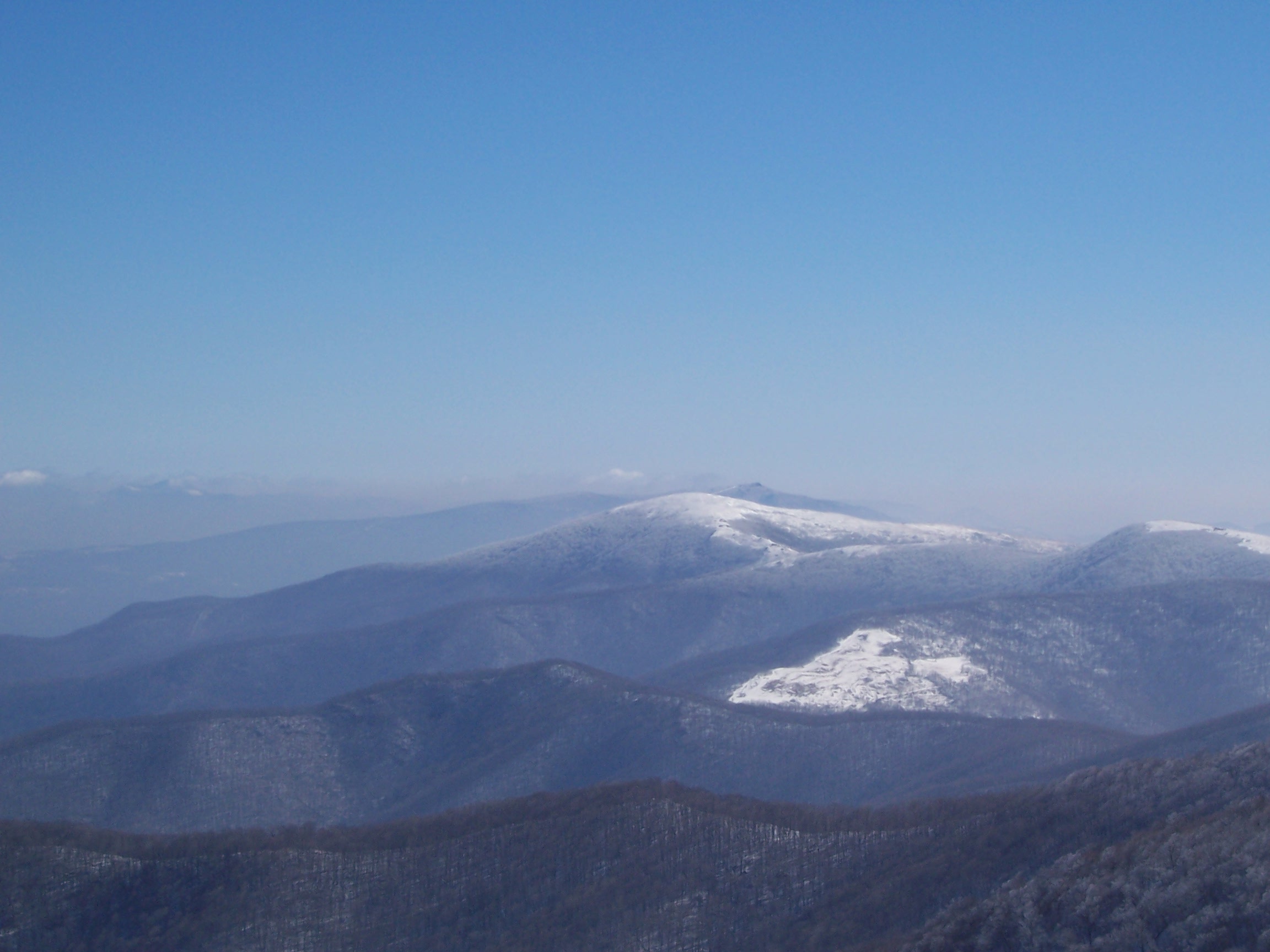 Taken from Round Bald (mm 13.5), just North of Carver's Gap, this pic shows the AT route over Little Hump and Big Hump. Courtesy willey54@yahoo.com